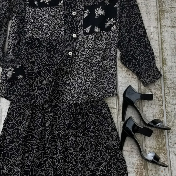 Dollhouse Black Patent Leather Stiletto Heels GUC - Picture 4 of 8